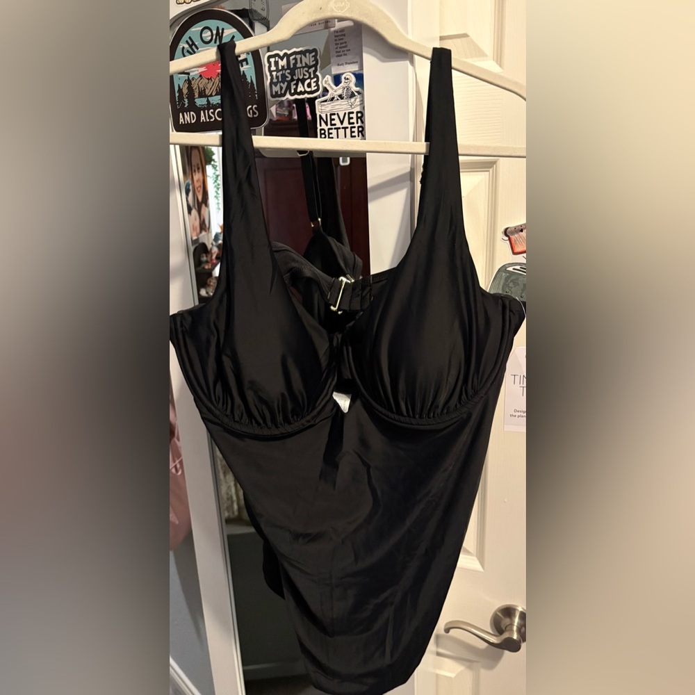 114- Time and Tru Black One-Piece Swimsuit bikini cut